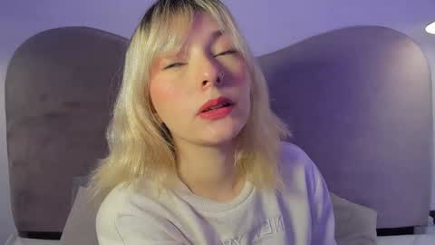 Ania online show from January 2, 2025, 8:24 pm