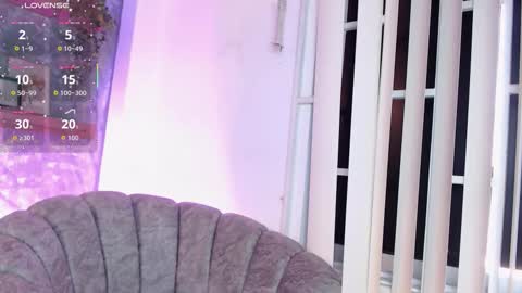     online show from November 29, 2025, 7:06 pm