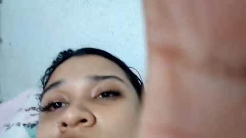 anie__saenz online show from May 13, 2026, 11:22 pm