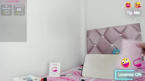 anierey online show from April 9, 2026, 9:53 pm