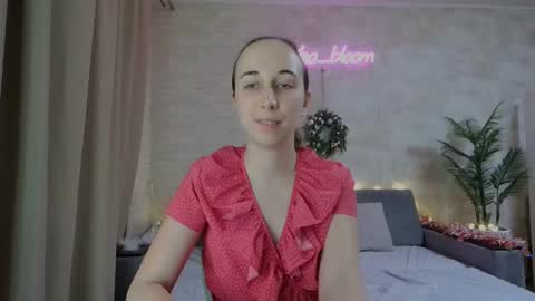 anikabloom online show from January 3, 2025, 2:21 am