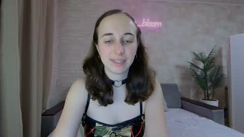 anikabloom online show from January 27, 2025, 10:27 pm