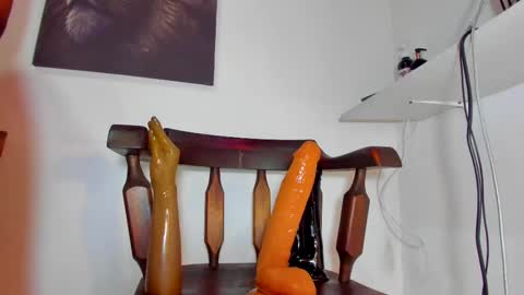 Snapshot of anilethqueenss chatting on March 3, 2025, 4:47 am Anileth online show from March 3, 2025, 4:47 am