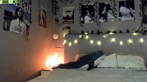 Snapshot of anisa_sweet chatting on October 24, 2025, 8:11 am Anisa Moan from LovenseWet from Tip MenuOpen for Private online show from October 24, 2025, 8:11 am