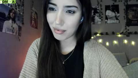 Snapshot of anisa_sweet chatting on October 28, 2025, 6:28 am Anisa Moan from LovenseWet from Tip MenuOpen for Private online show from October 28, 2025, 6:28 am