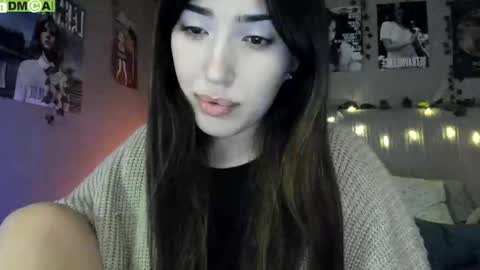 Snapshot of anisa_sweet chatting on December 5, 2025, 5:53 pm Anisa Moan from LovenseWet from Tip MenuOpen for Private online show from December 5, 2025, 5:53 pm