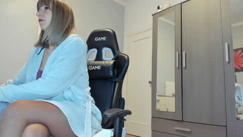 Luna online show from January 3, 2025, 7:27 am