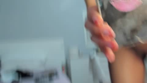 Luna online show from February 21, 2025, 9:45 am