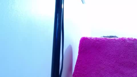 ana independent model online show from January 28, 2025, 9:19 am