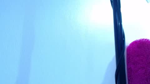 ana independent model online show from February 27, 2025, 6:18 am