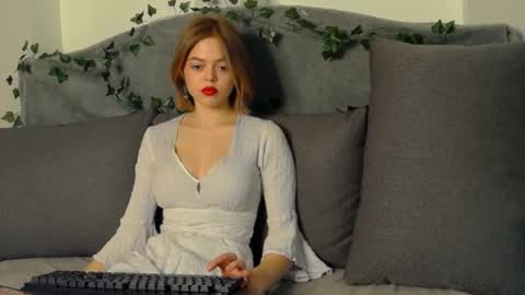 anita__grey online show from December 19, 2024, 5:29 pm