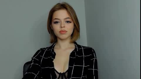 anita__grey online show from January 7, 2025, 7:38 pm