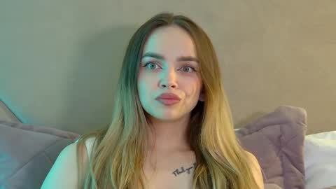 Snapshot of anitaventure chatting on April 10, 2026, 5:45 am AnitaVenture online show from April 10, 2026, 5:45 am