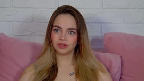 Snapshot of anitaventure chatting on April 16, 2026, 4:13 am AnitaVenture online show from April 16, 2026, 4:13 am