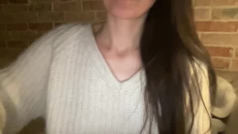 Anje online show from December 15, 2025, 8:35 pm