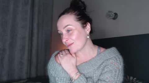 Snapshot of anjutka08 chatting on December 19, 2025, 4:36 pm anjutka08 online show from December 19, 2025, 4:36 pm