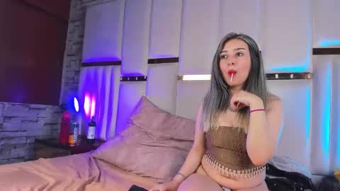 ANGEL AND TEFY online show from November 26, 2025, 6:09 pm