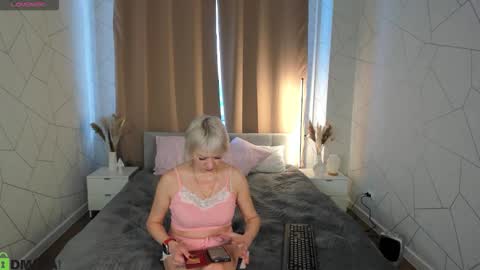 Snapshot of ann_annise chatting on February 5, 2026, 2:27 am ann_annise online show from February 5, 2026, 2:27 am