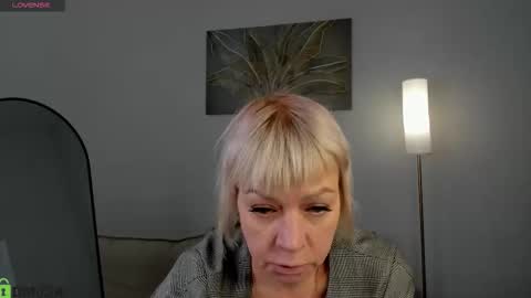 Snapshot of ann_annise chatting on March 15, 2026, 6:52 am ann_annise online show from March 15, 2026, 6:52 am