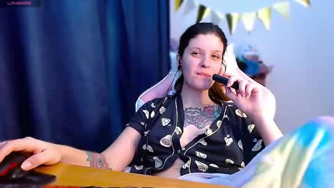 Ann online show from February 28, 2025, 7:46 pm