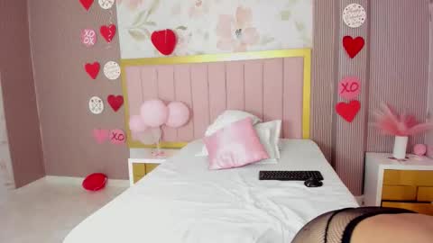 Ana  online show from February 26, 2026, 8:19 pm