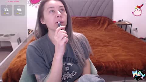 Anadirectgirl online show from March 26, 2026, 11:16 am