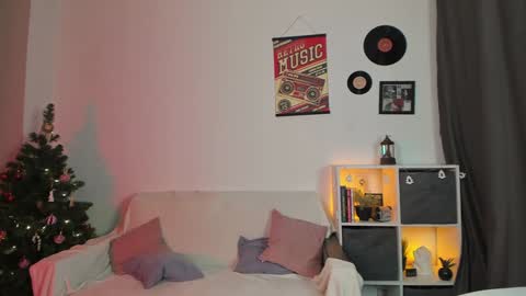 AnnaThe next stream is tomorrow online show from January 11, 2025, 11:23 am