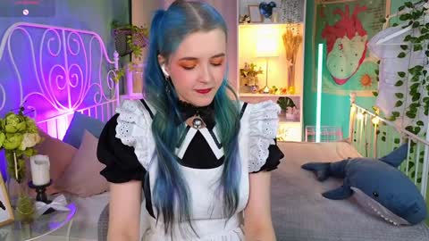 Violett online show from December 5, 2024, 4:23 pm