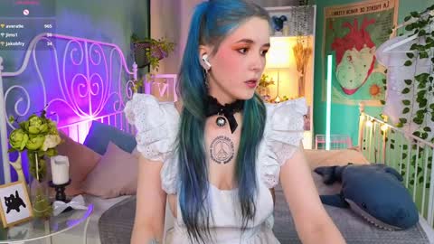 Violett online show from December 5, 2024, 7:28 pm