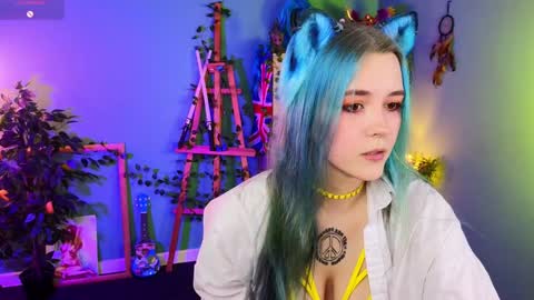 Violett online show from January 14, 2025, 4:29 pm