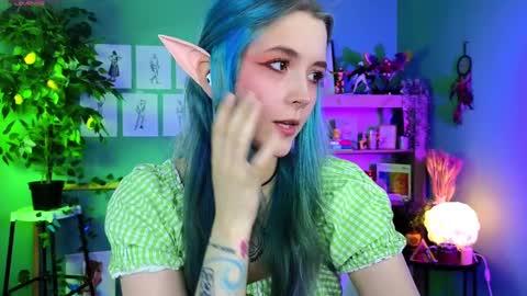 Violett online show from February 5, 2025, 4:36 pm