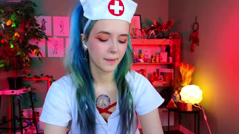 Violett online show from February 6, 2025, 4:36 pm