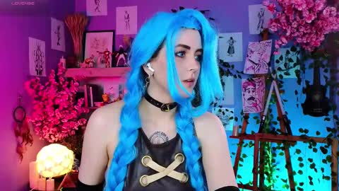 Violett online show from February 20, 2025, 4:57 pm