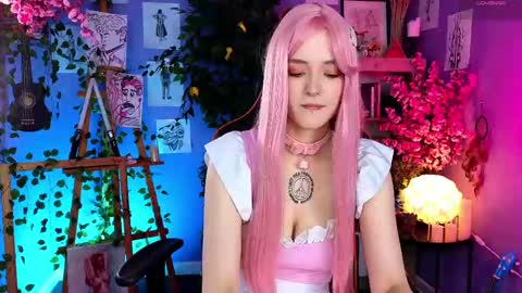 Violett online show from March 7, 2025, 3:07 pm