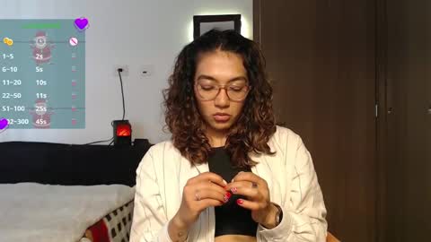 Anna online show from December 16, 2024, 3:22 pm