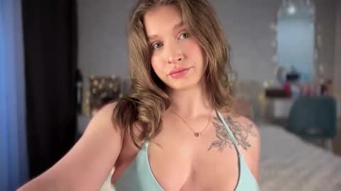 Annet online show from December 16, 2025, 11:15 am