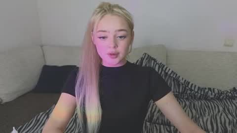 Anna online show from March 19, 2026, 3:38 pm