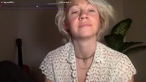 Anna Safra online show from December 6, 2024, 8:51 pm