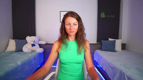 Anna Shine online show from May 16, 2026, 10:36 am