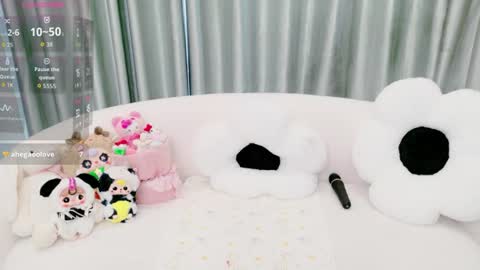 Snapshot of anna_xyz chatting on July 2, 2026, 5:35 am anna_xyz online show from July 2, 2026, 5:35 am