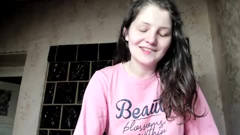 annaahcharm online show from December 7, 2024, 5:59 am