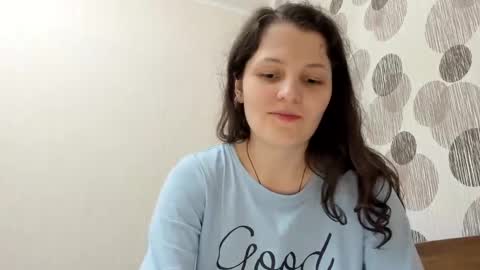 annaahcharm online show from February 15, 2025, 5:41 am
