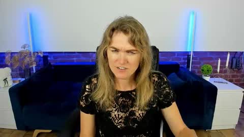 Snapshot of annabel_xxx chatting on September 11, 2025, 6:41 pm Annabel online show from September 11, 2025, 6:41 pm