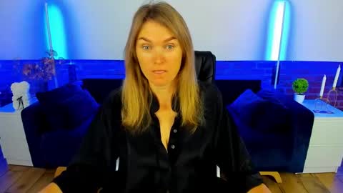 Snapshot of annabel_xxx chatting on September 14, 2025, 5:17 am Annabel online show from September 14, 2025, 5:17 am