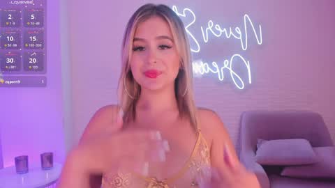 Anna Brooks  online show from January 29, 2025, 11:04 pm