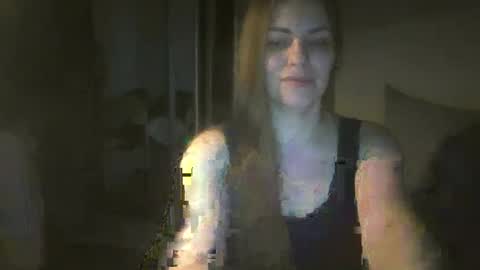 annadiamond1 online show from September 23, 2025, 9:51 pm