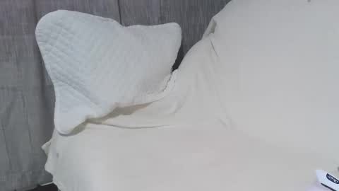 annahotcrazy online show from April 10, 2026, 11:48 am