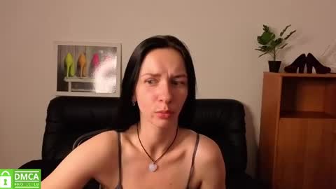Snapshot of annakillian_kiss chatting on June 24, 2026, 5:28 am Anna online show from June 24, 2026, 5:28 am
