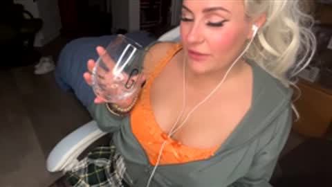 annaonme online show from March 18, 2026, 1:42 am