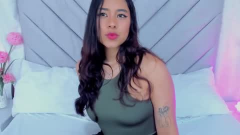 Snapshot of annaqueen_ chatting on February 10, 2025, 4:14 pm Anna online show from February 10, 2025, 4:14 pm